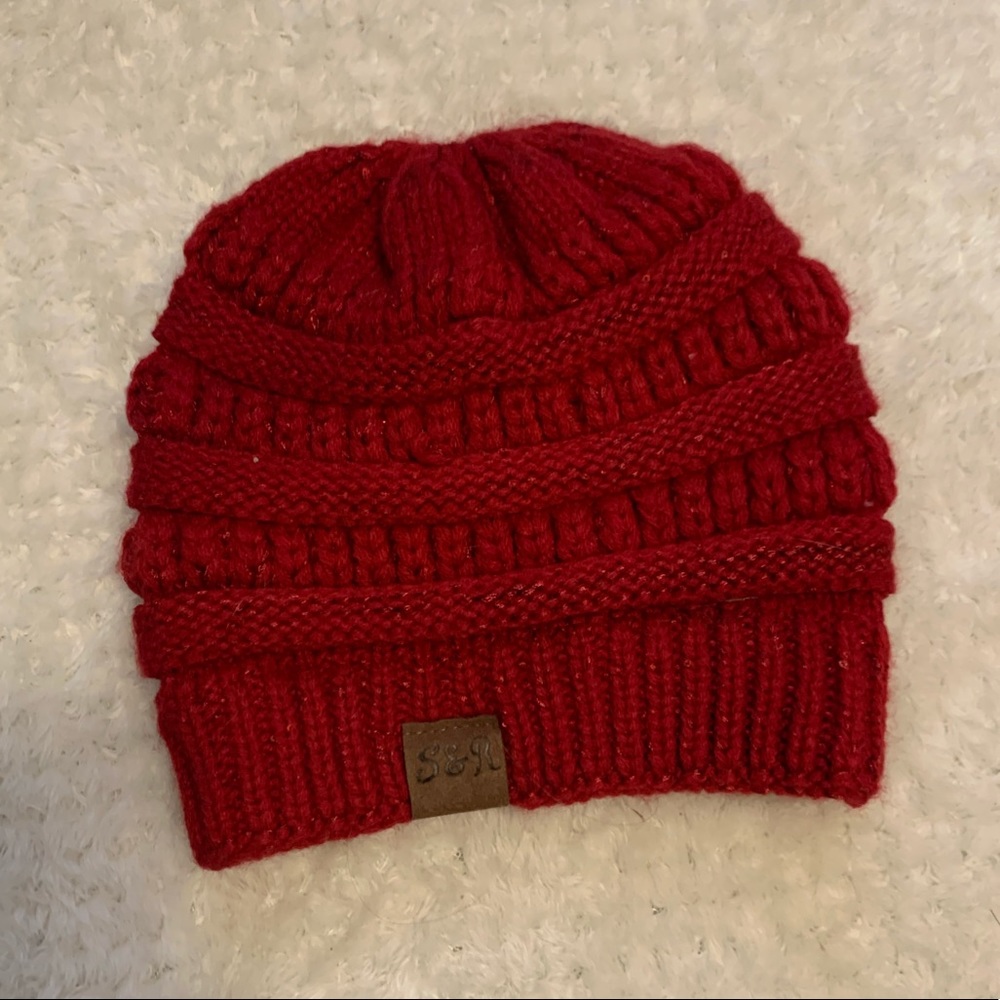 S&R bun beanie